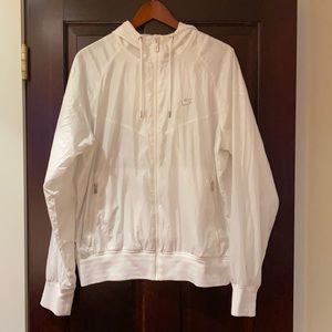 Nike men’s performance windbreaker